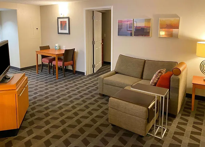 Mainstay Suites Middleburg Heights Cleveland Airport