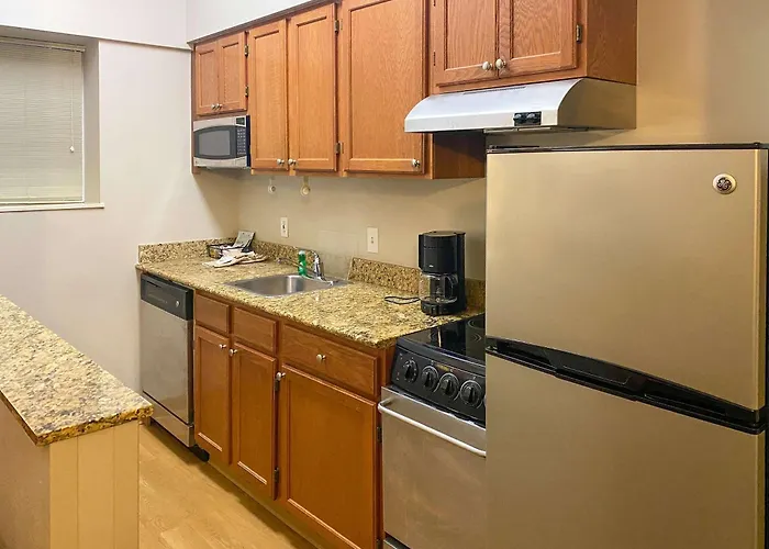 Mainstay Suites Middleburg Heights Cleveland Airport