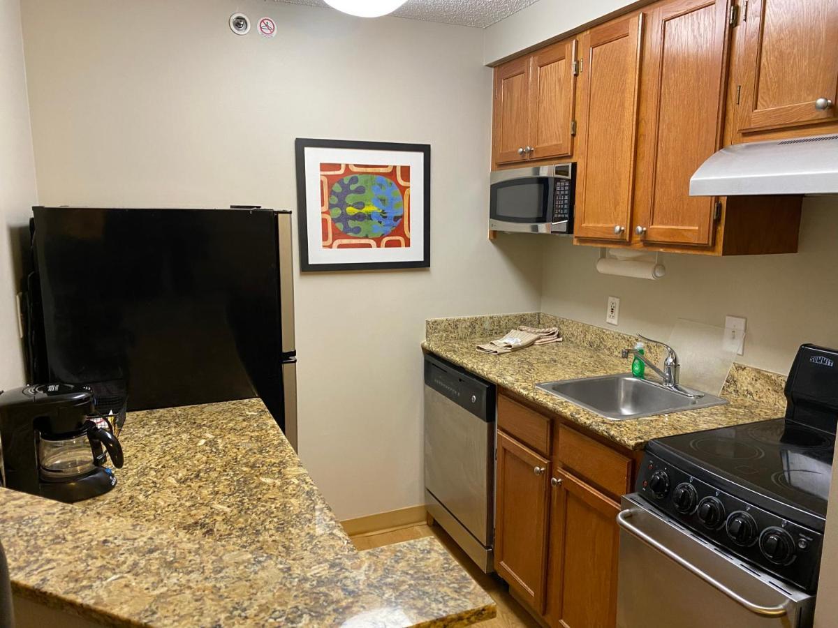 Mainstay Cleveland Airport Hotel Middleburg Heights