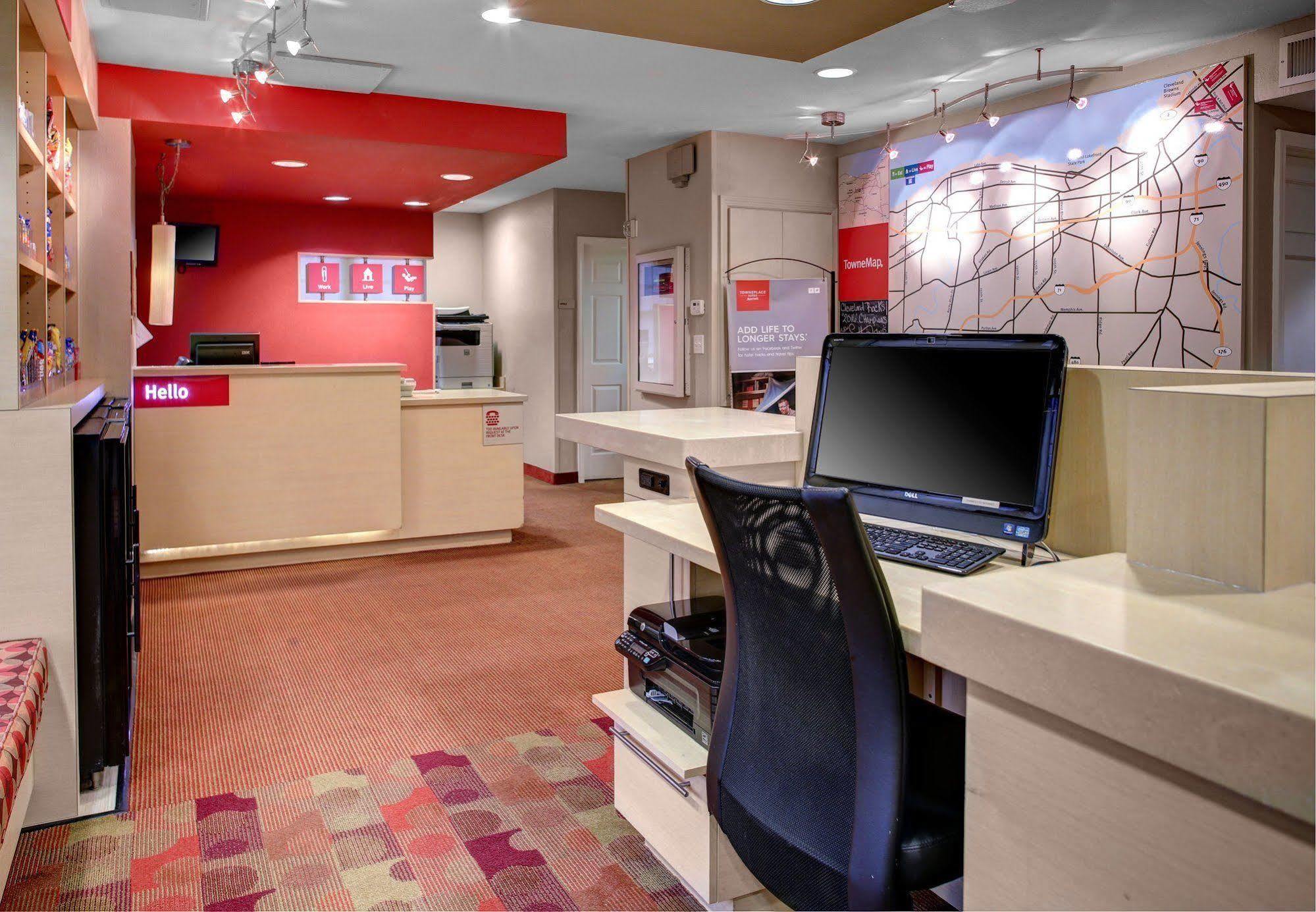 Mainstay Cleveland Airport Middleburg Heights